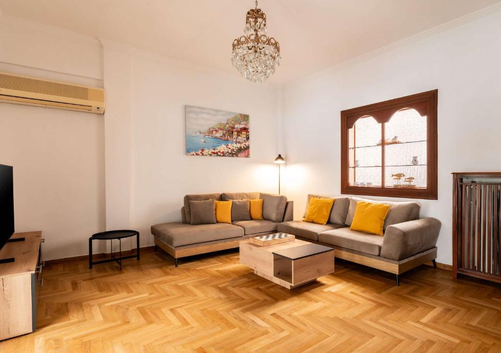 Athenian Living in the Heart of Koukaki