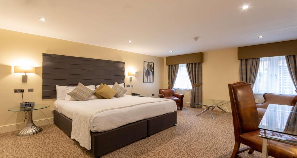 Postel nebo postele na pokoji v ubytování Best Western Premier Doncaster Mount Pleasant Hotel