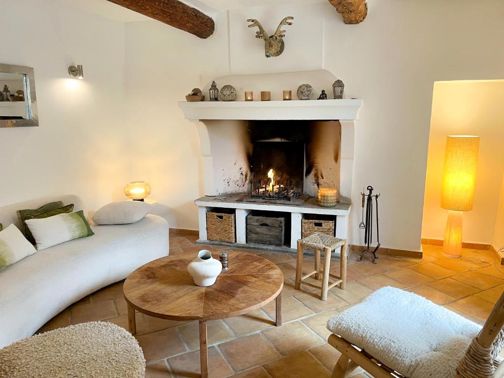 Posezení v ubytování Suites de Bruoux