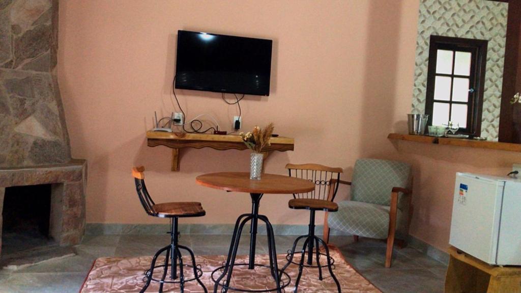 Φωτογραφία από το άλμπουμ του Chalé e Restaurante da Leila - Vale das flores - Visconde de Mauá σε Bocaina de Minas