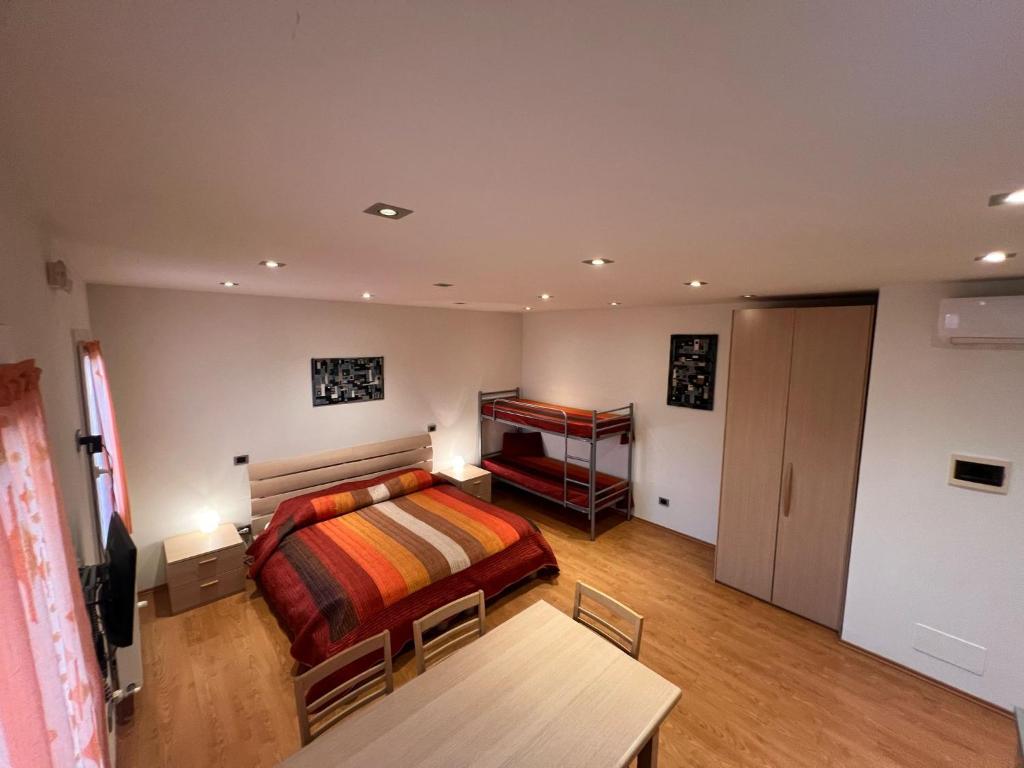 Residence Stefania Cavasso Nuovo - 三人间