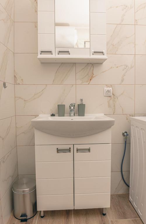 Bagno di L & S Apartmani