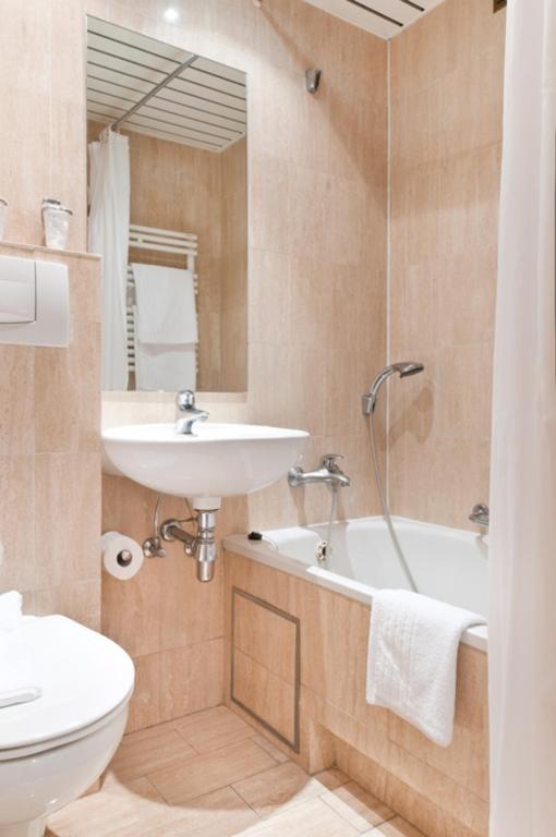 Hotel Queen Anne - Resim 17