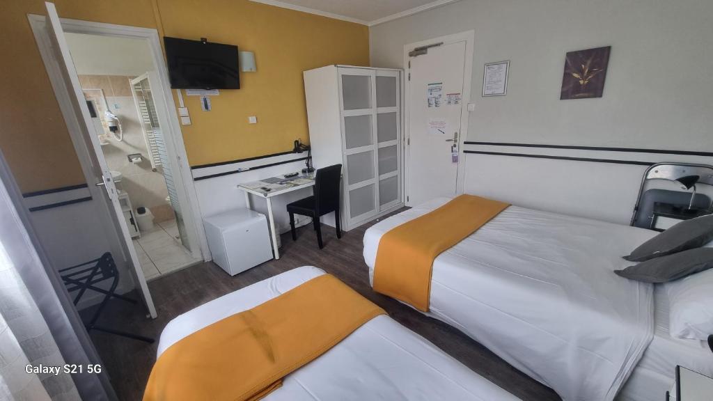 Hôtel du Tricastin - Chambre Triple Basique
