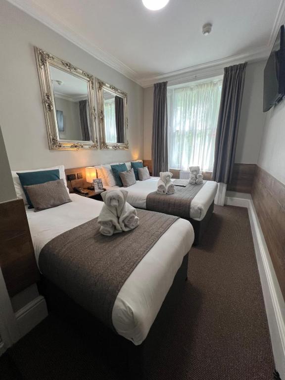 Tudor Court Hotel - Resim 37