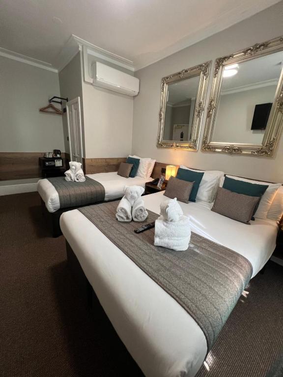 Tudor Court Hotel - Resim 38