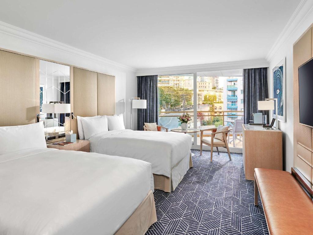Postel nebo postele na pokoji v ubytování Fairmont Monte Carlo