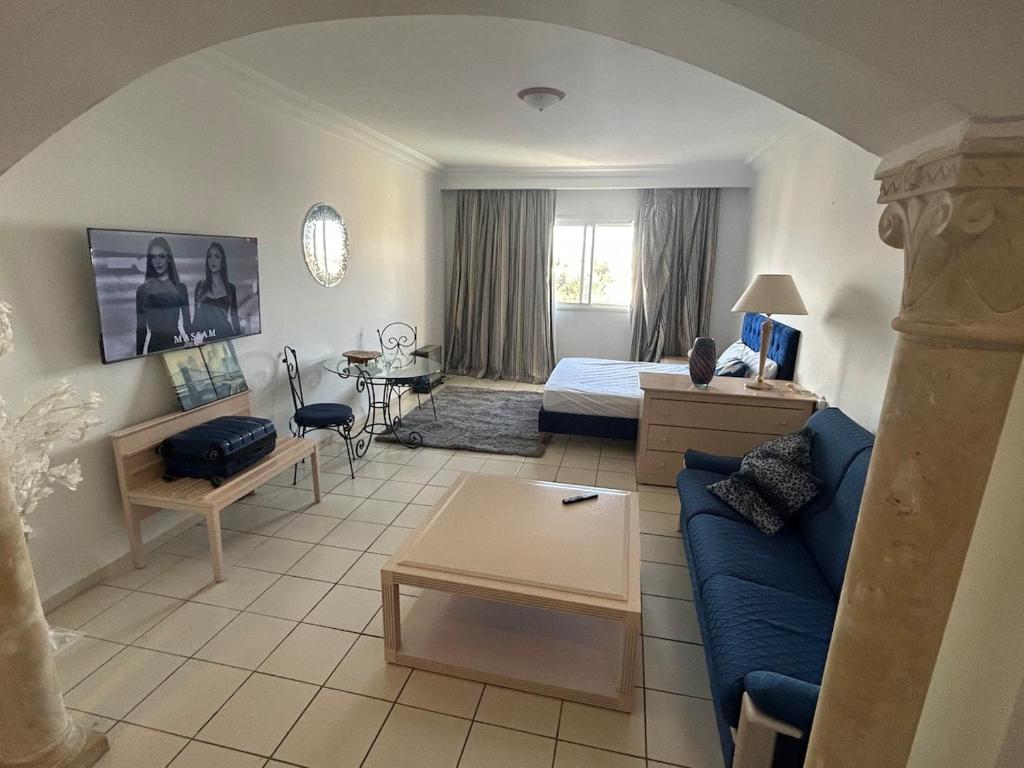 Postel nebo postele na pokoji v ubytování Yasmina Hotel Appartment