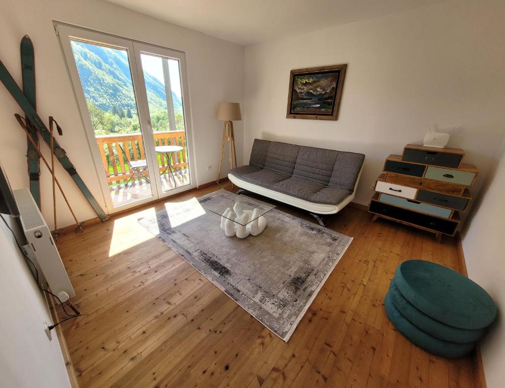 Χώρος καθιστικού στο Chalet Julian