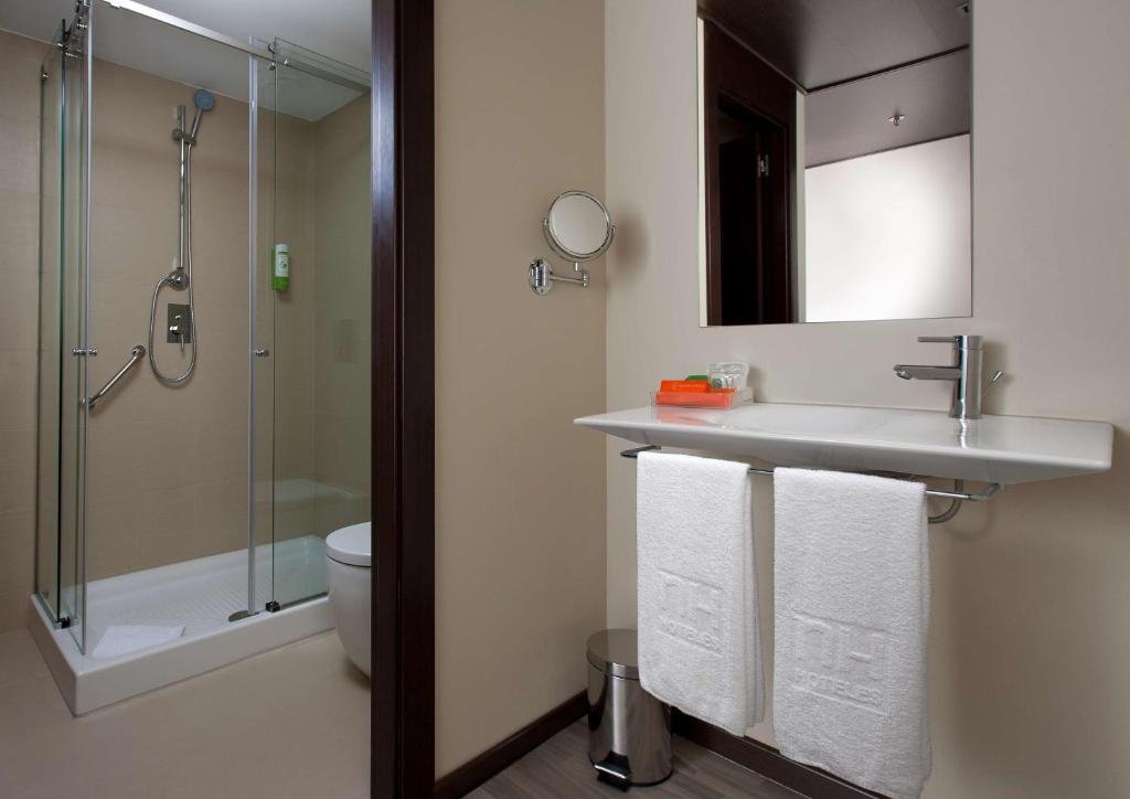 NH Barcelona Diagonal Center - Resim 5