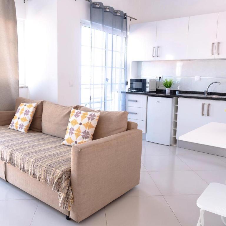 Kuchyň nebo kuchyňský kout v ubytování Urban Praia Maria - ApartHotel