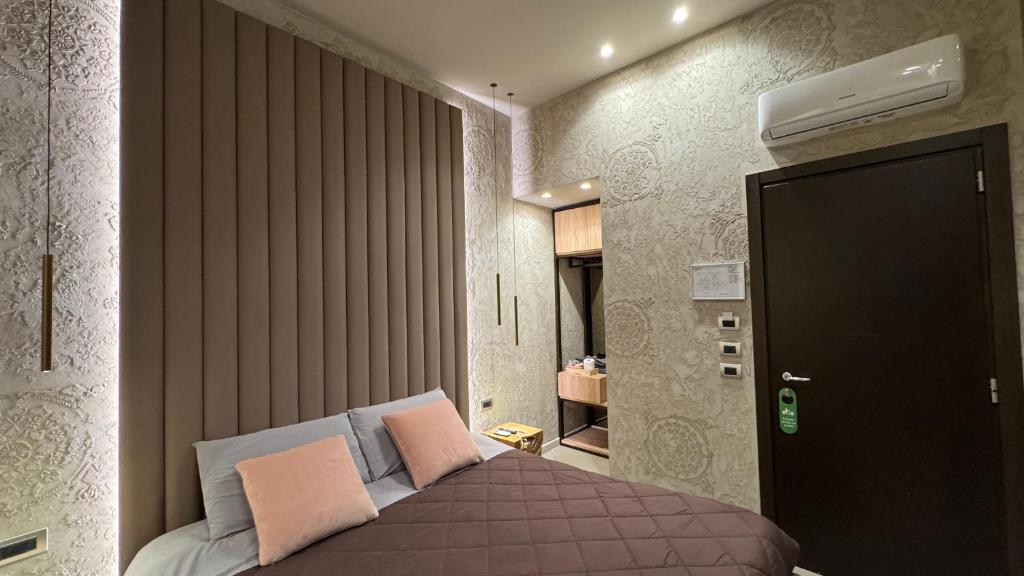 Posteľ alebo postele v izbe v ubytovaní Tropicana Room