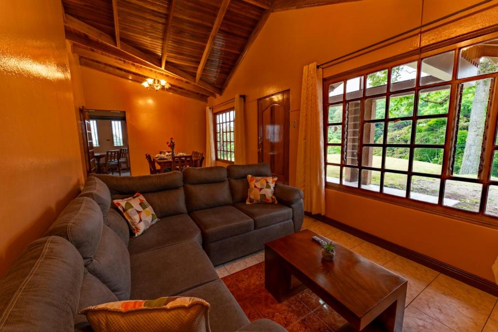 Posezení v ubytování Country house with unique views
