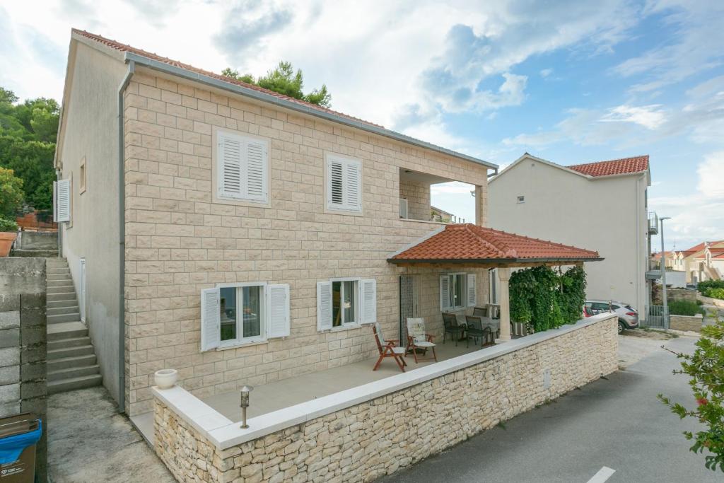 Budova, kde se apartmán nachází