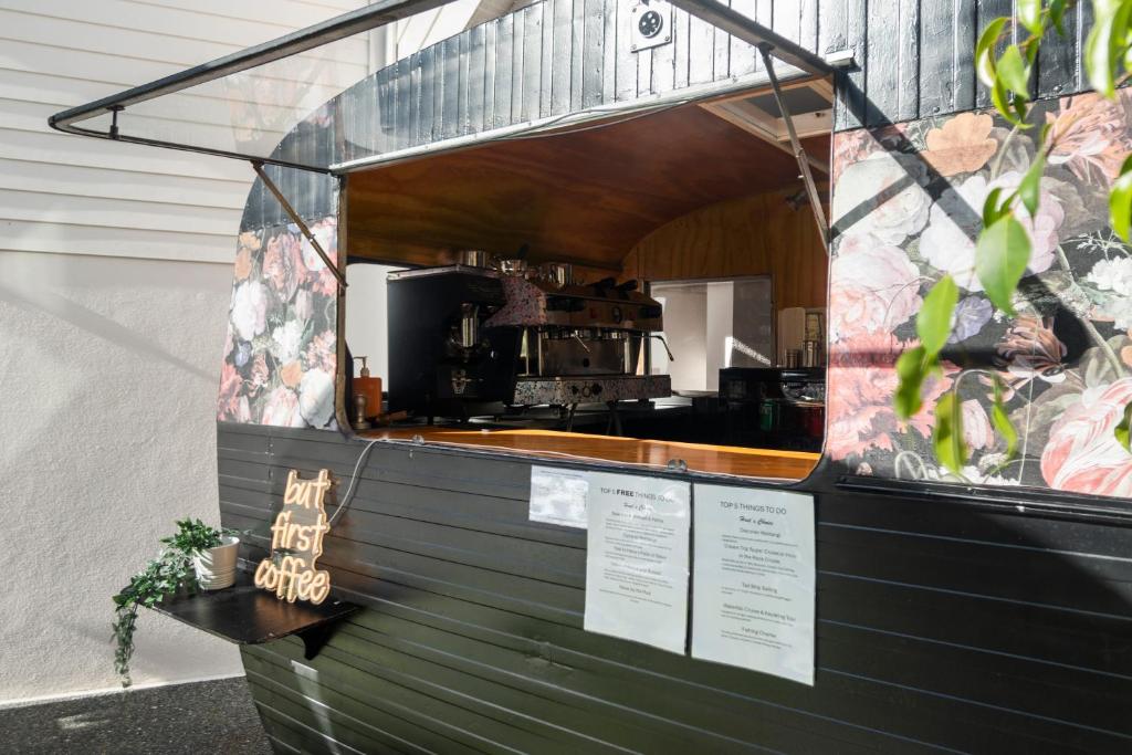 ASURE Admirals View Motel - Resim 39