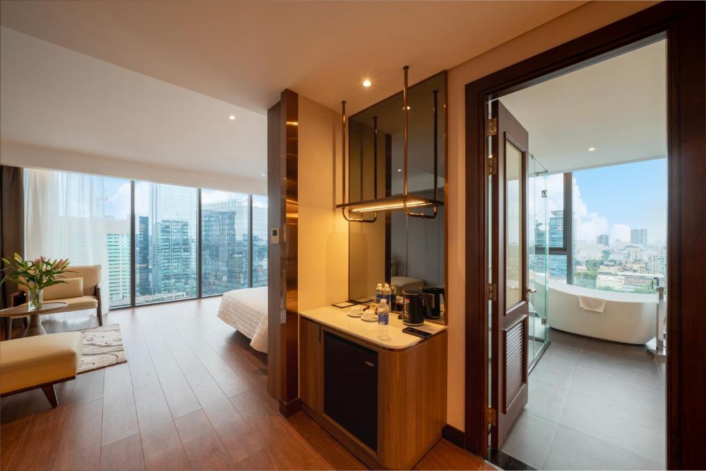 Charm Signature VIP 2 - Triple - Top Floor with City View - Included Afternoon Tea