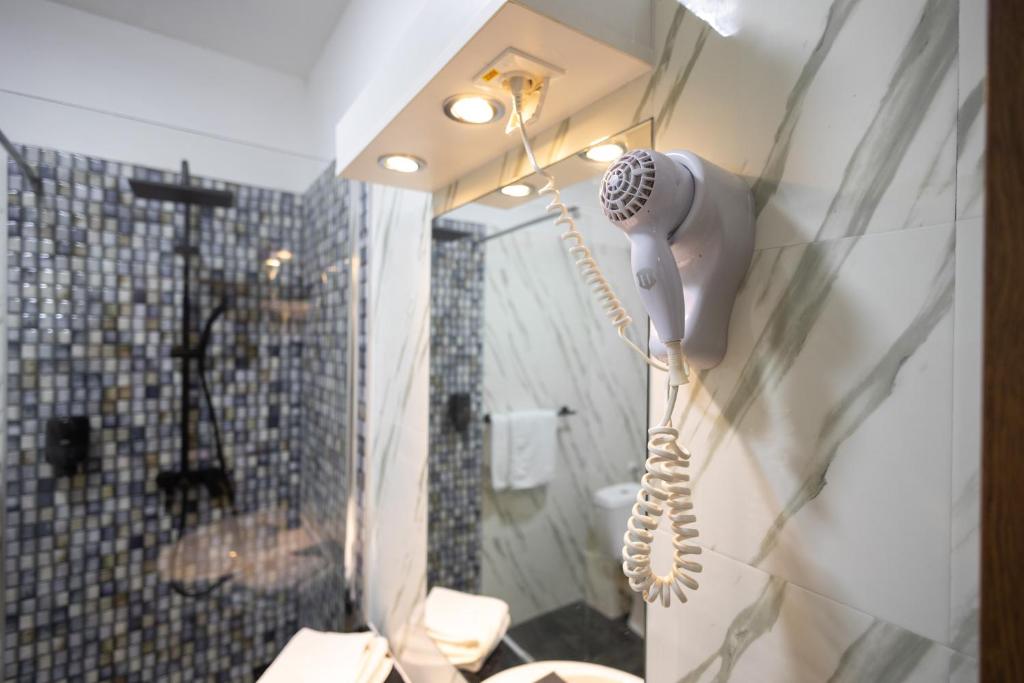 Apart Hotel Bonjour Cluj - Resim 35