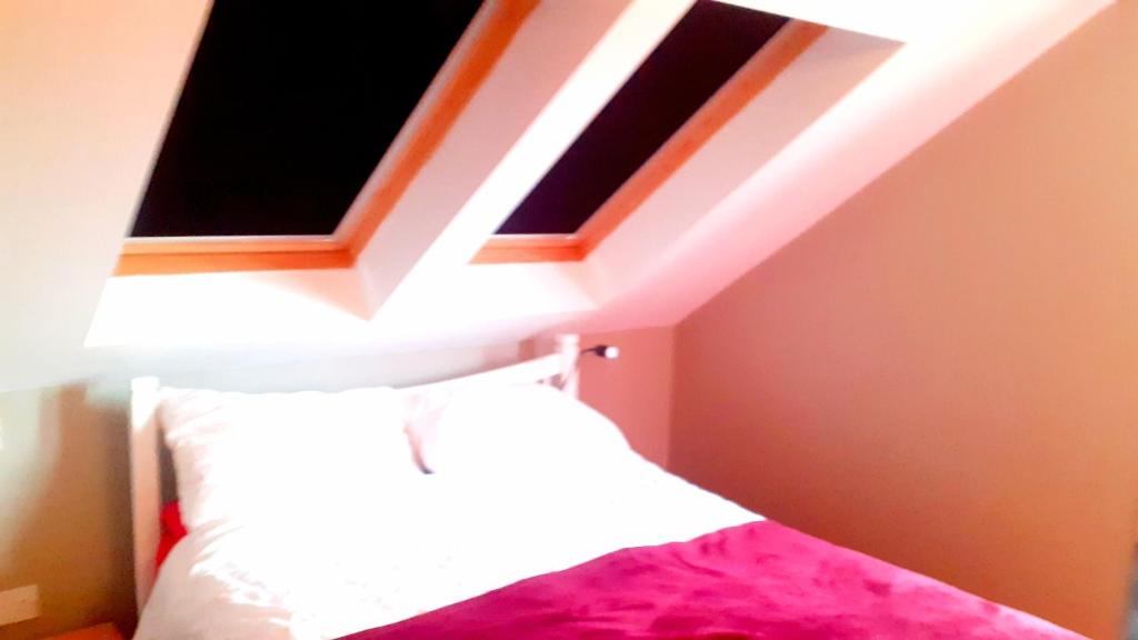 Postel nebo postele na pokoji v ubytování Sona Baile Home Stay