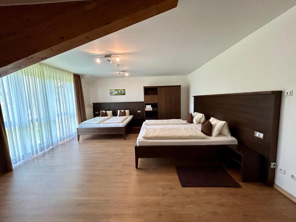 Gästehaus am Lindenhain - 17