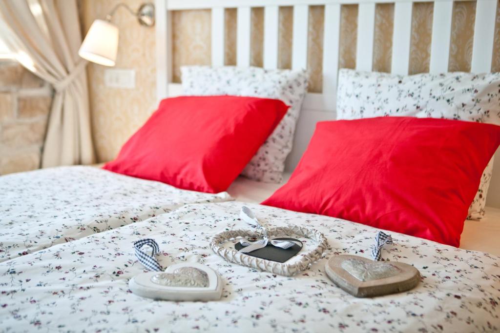 Postel nebo postele na pokoji v ubytování Hotel SAMARIN Črnomelj