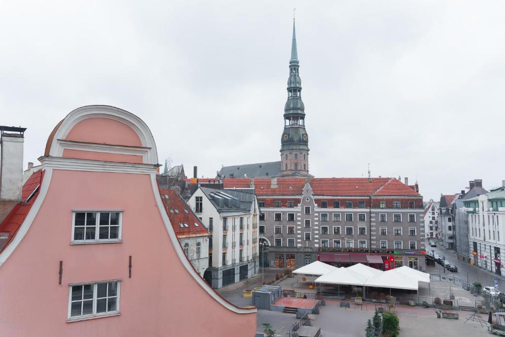 Nespecifikovaný výhled na destinaci Riga nebo výhled na město při pohledu z hotelu