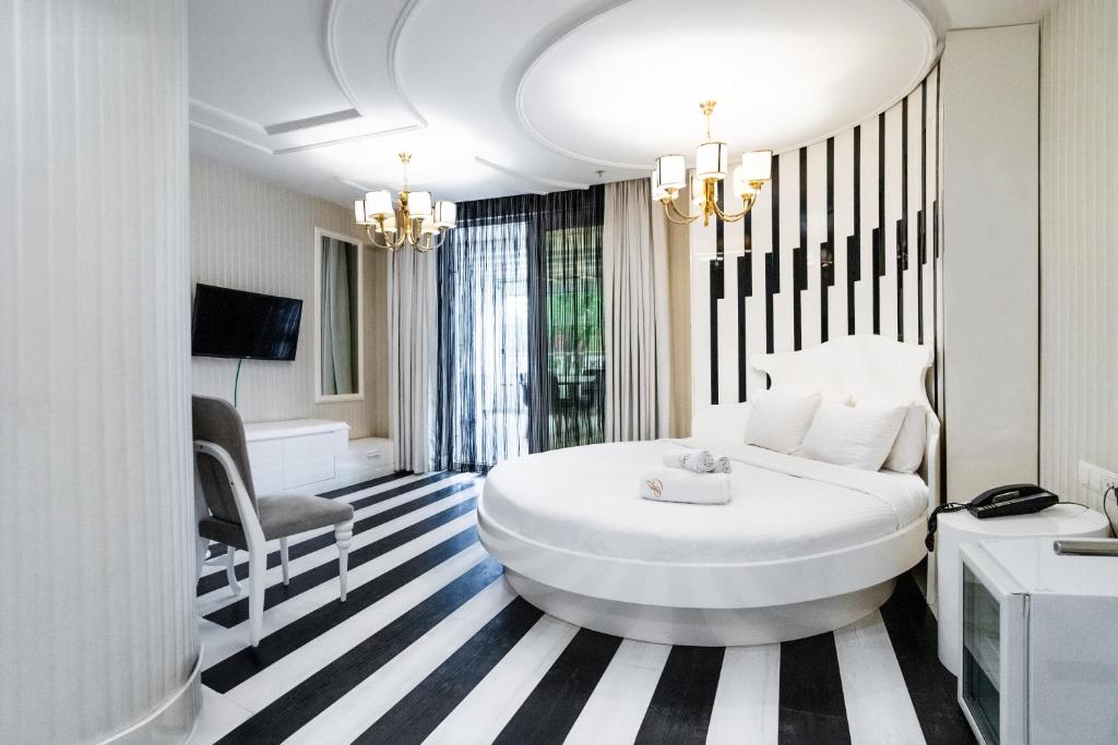 Golden Pars Hotel - Deluxe Doppelzimmer (2 Erwachsene + 1 Kind)