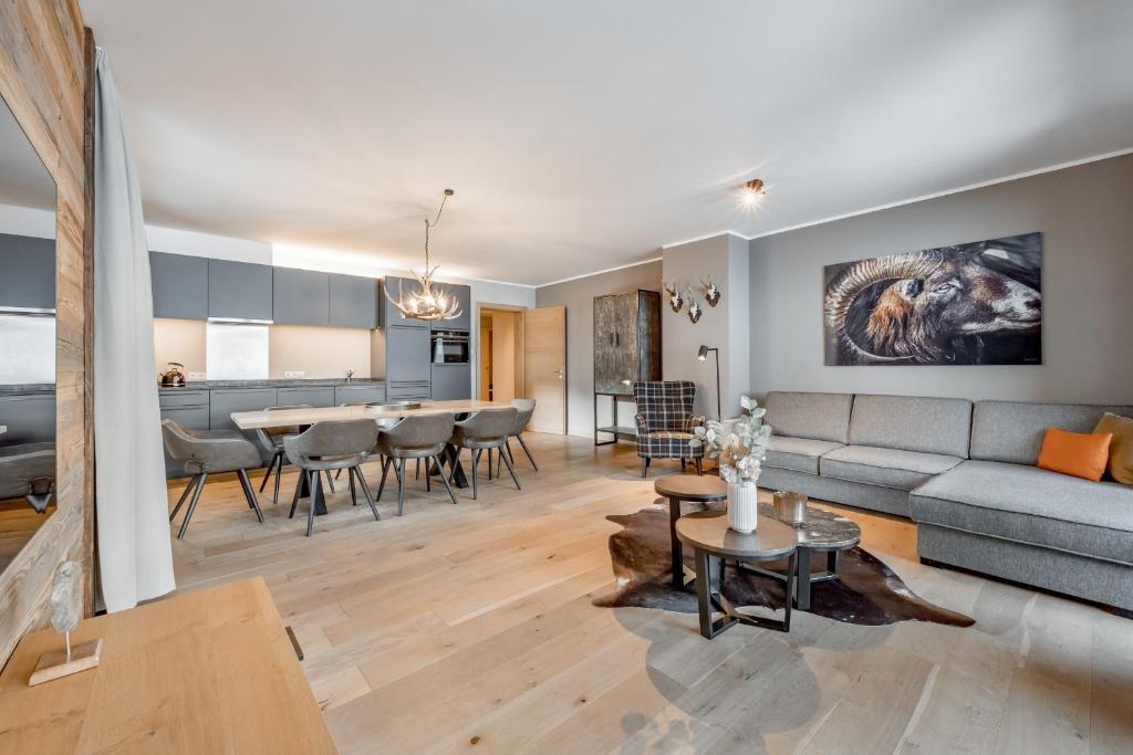 AlpenParks Hotel & Apartment Arlberg Warth mit Pool - 10