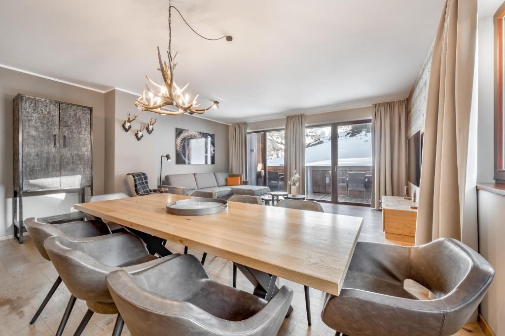 AlpenParks Hotel & Apartment Arlberg Warth mit Pool - 8