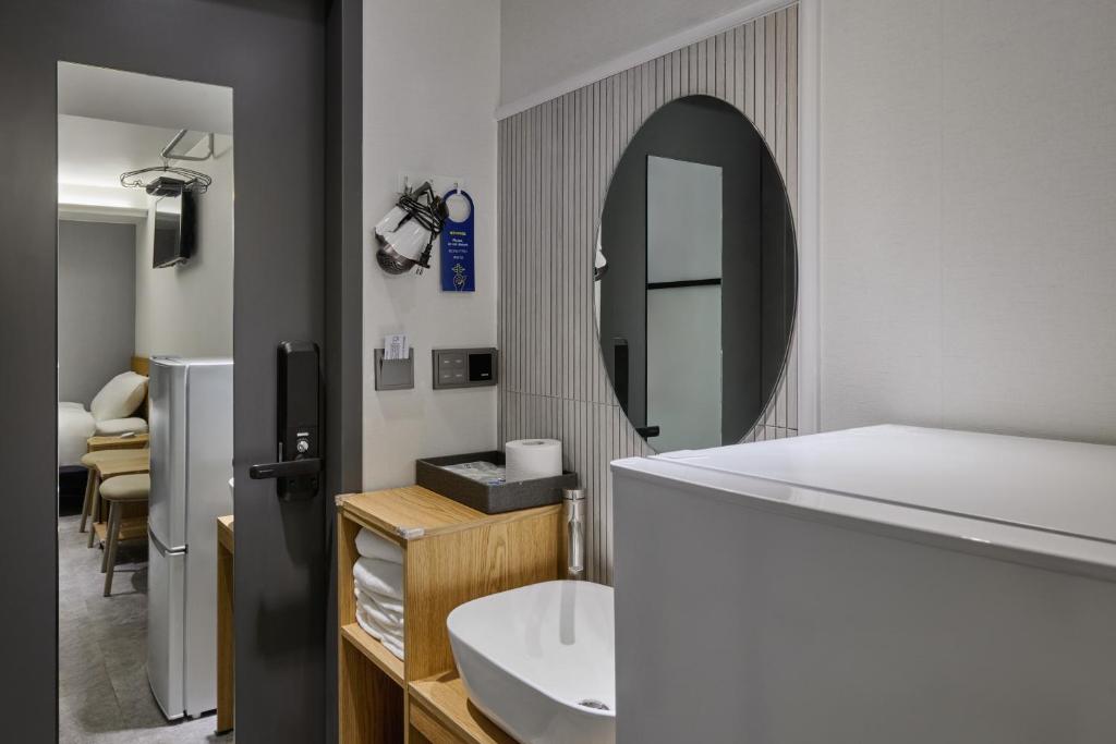 Koupelna v ubytování L hostel