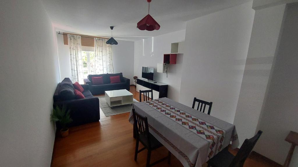 Posezení v ubytování Excelente piso de 3 habitaciones dobles, 2 baños y terraza 30 mts