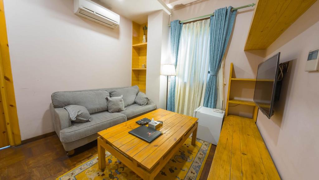 Posezení v ubytování Lalit Service Apartment