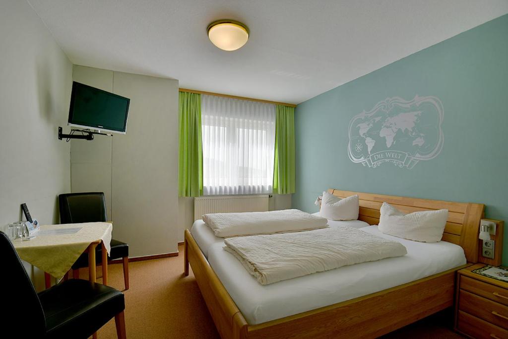 Café und Hotel Zum Grünen Baum - Double Room