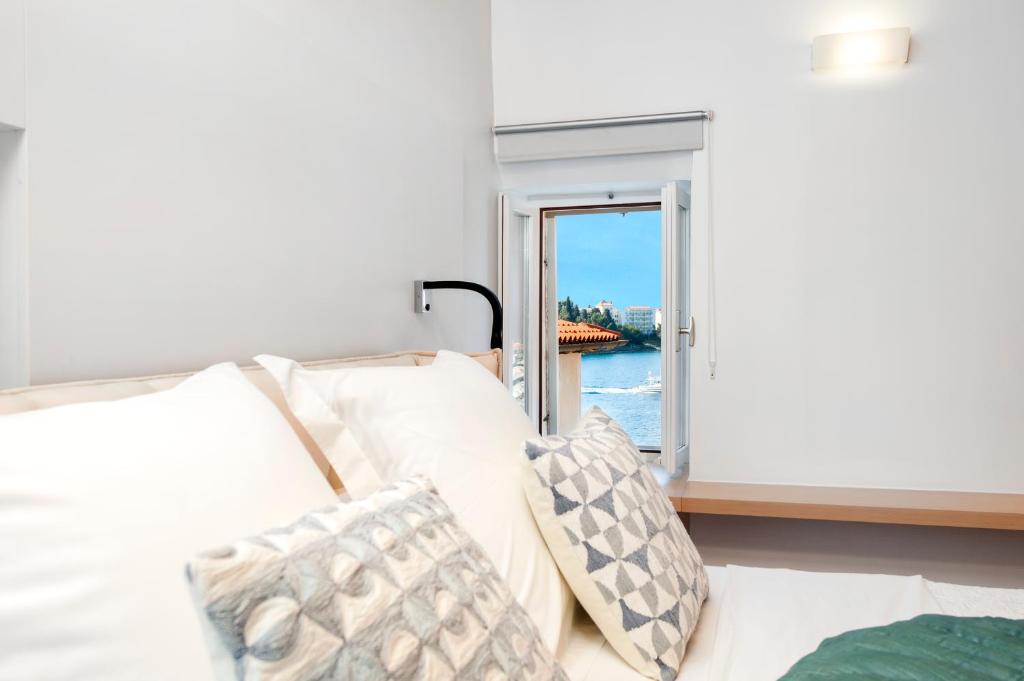 Balbi Deluxe Rooms