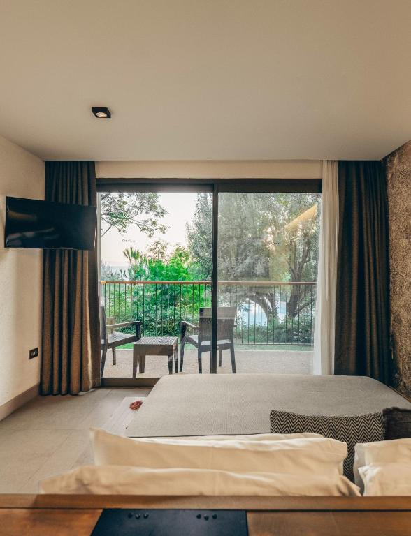 Club Marvy - 