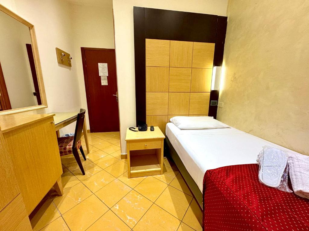 Hotel Fiorella Milano - Resim 14