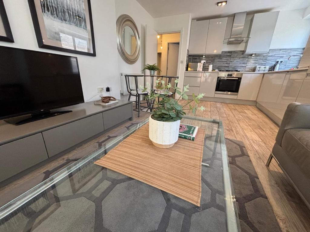 City Aldgate Apartments - 