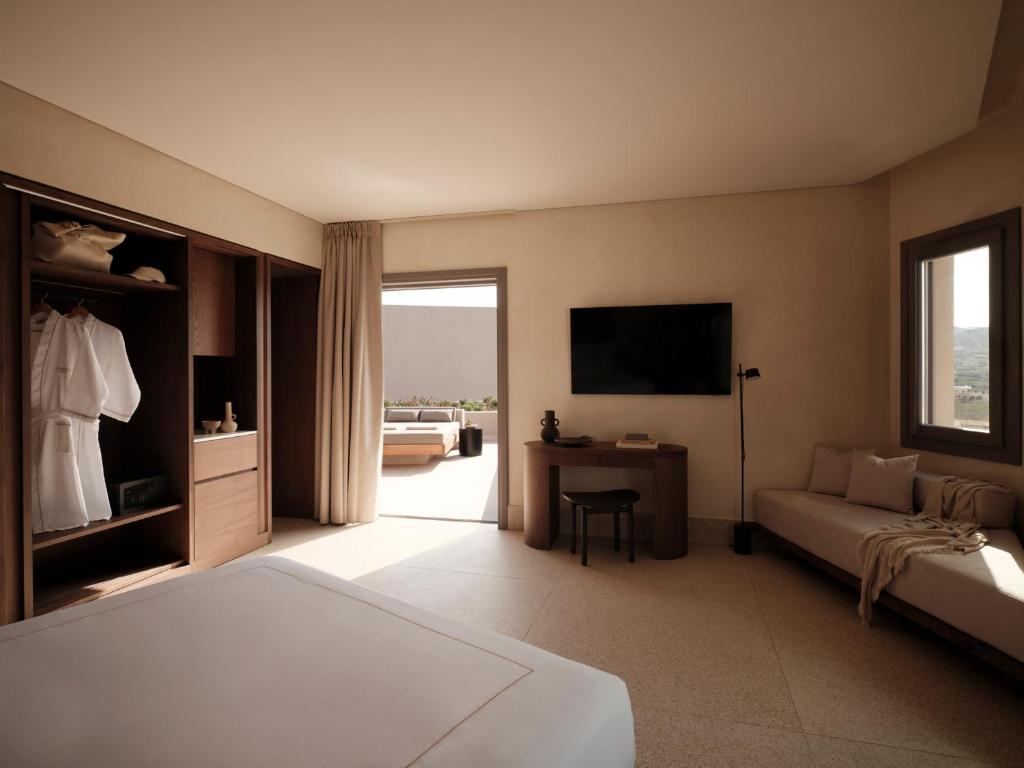 Enarma Suites & Spa Wellness Retreat - 8