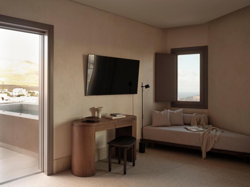 Enarma Suites & Spa Wellness Retreat - 9