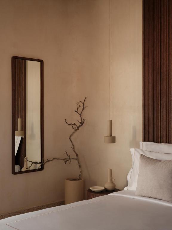 Enarma Suites & Spa Wellness Retreat - 16