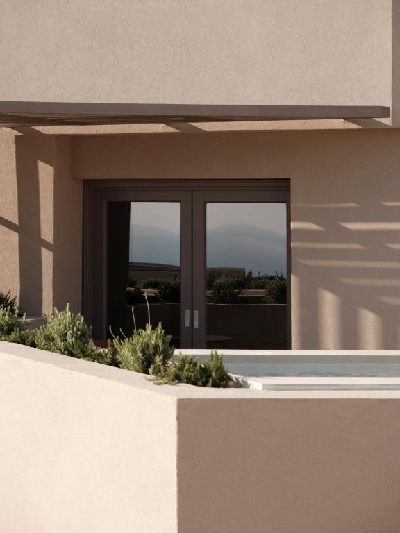 Enarma Suites & Spa Wellness Retreat - 15