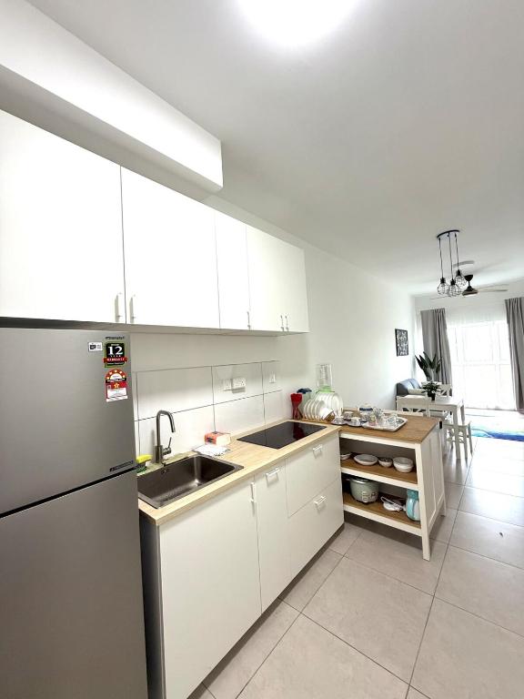 Kuchyň nebo kuchyňský kout v ubytování Canopy Hills Residensi Rimbun Cosy and Self Check In