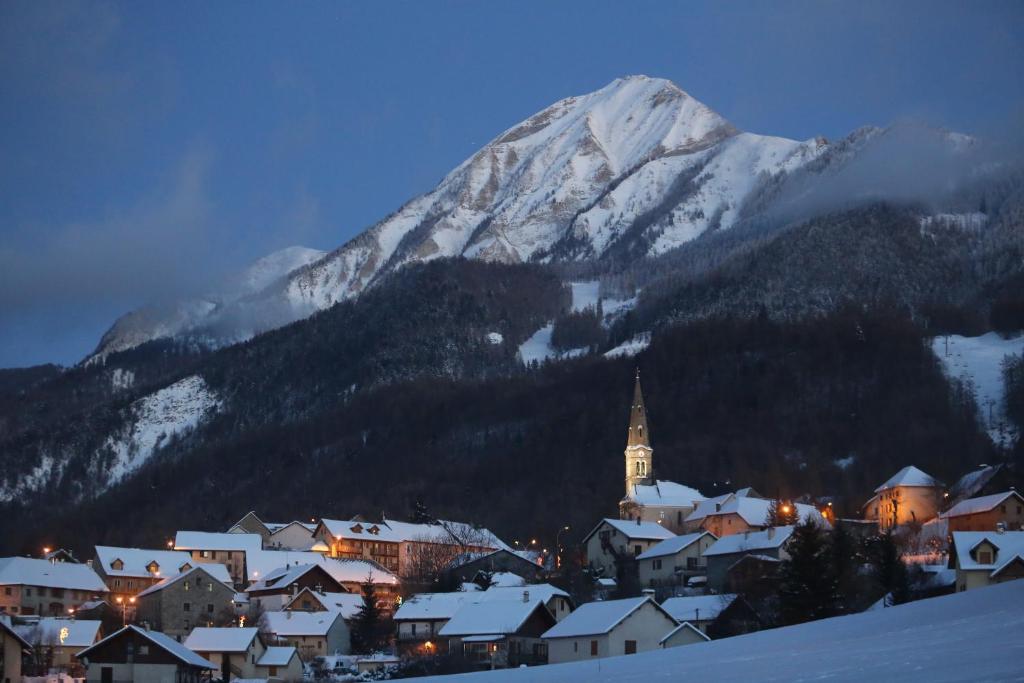 Nespecifikovaný výhled na hory nebo výhled na hory při pohledu z bed and breakfast