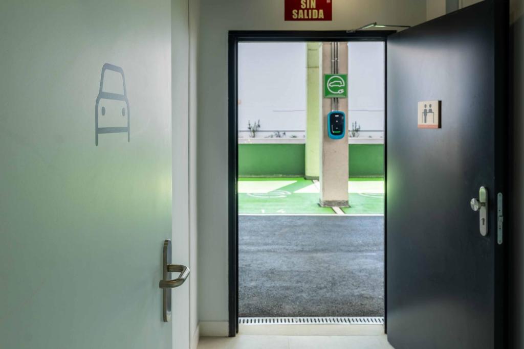 easyHotel Madrid Alcala - Resim 42