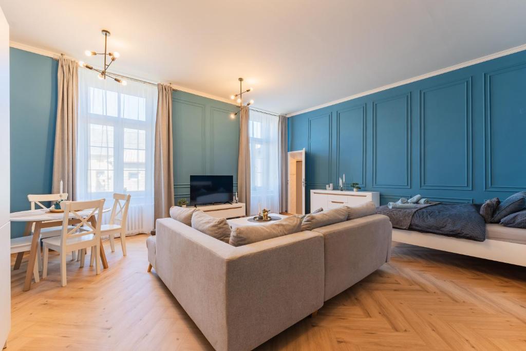 TV a/nebo společenská místnost v ubytování Resort Červený dvůr