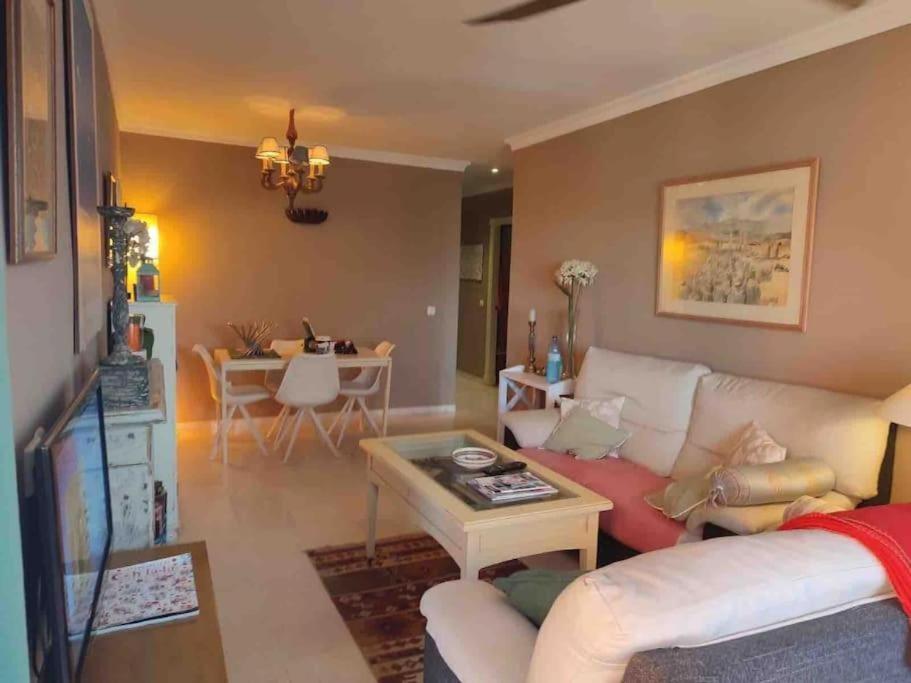 Posezení v ubytování Apartamento Puerto Estepona
