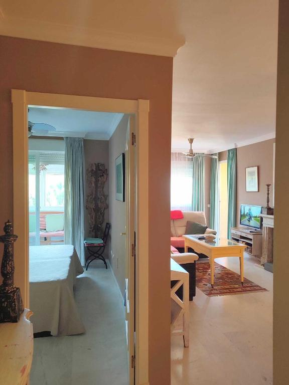 Postel nebo postele na pokoji v ubytování Apartamento Puerto Estepona