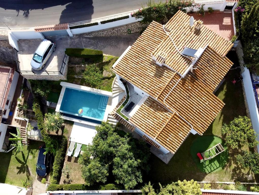 Bazén v ubytování Evans Realty AF Villa de lujo & Piscina & Parking nebo v jeho okolí