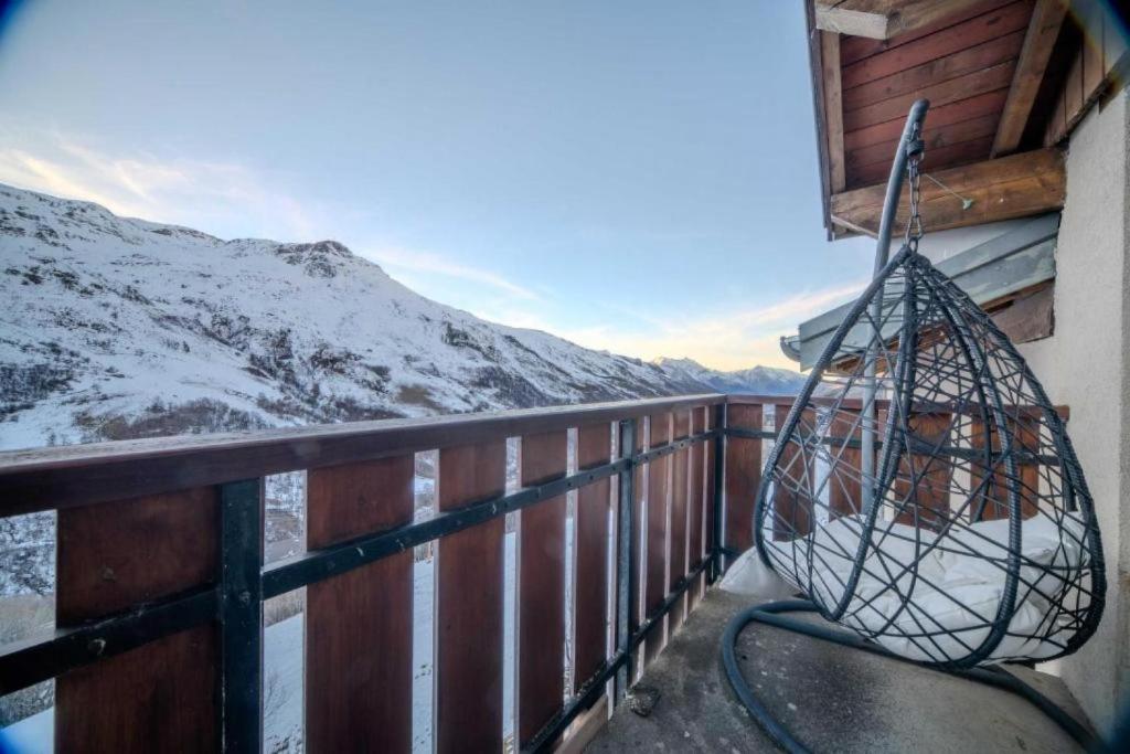 Nespecifikovaný výhled na hory nebo výhled na hory při pohledu z hotelu