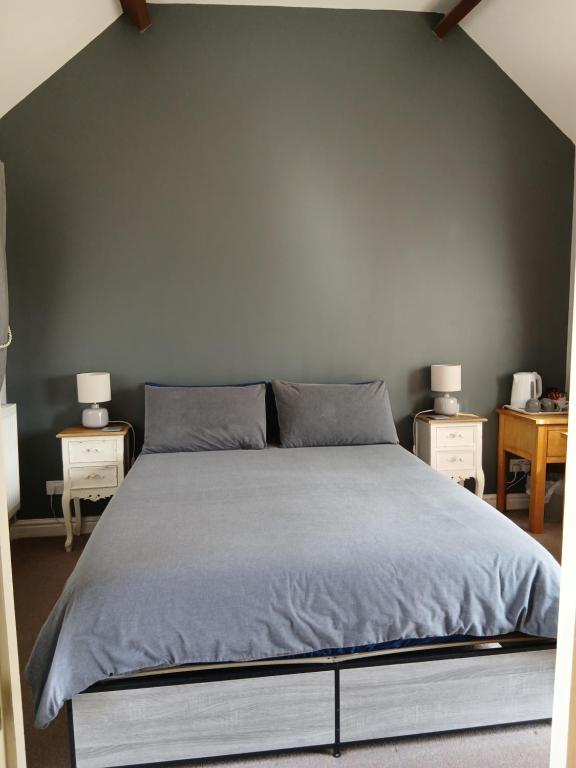 Risley Guest House - Zimmer Mit Kingsize-Bett