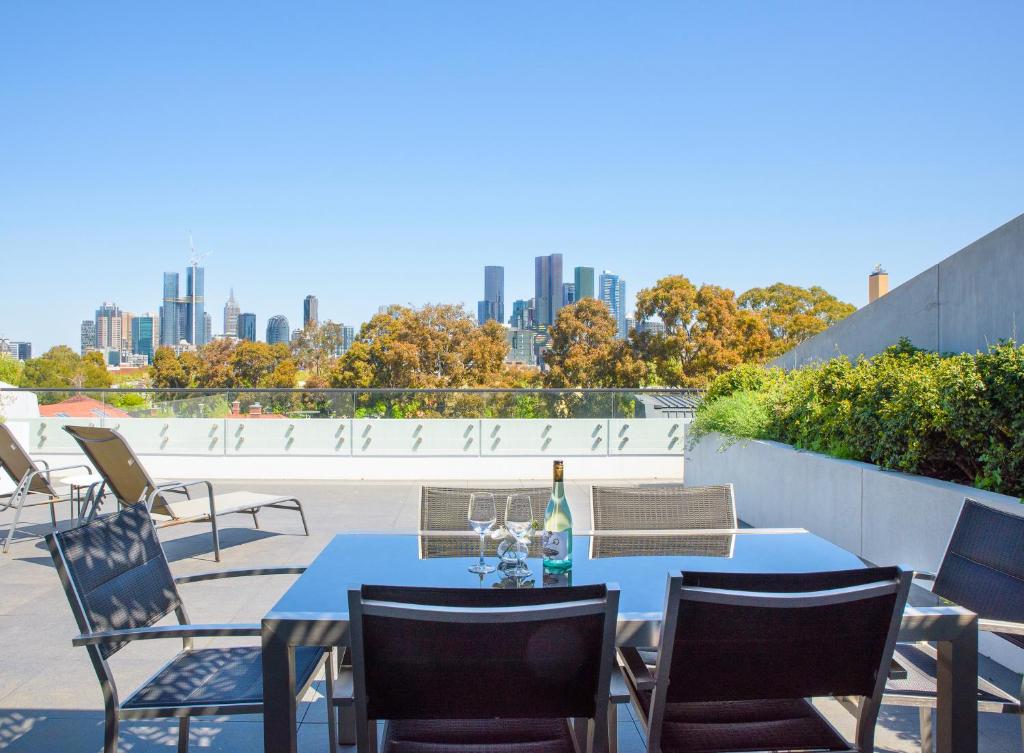 A closer look at Apartment With Incredible Penthouse View